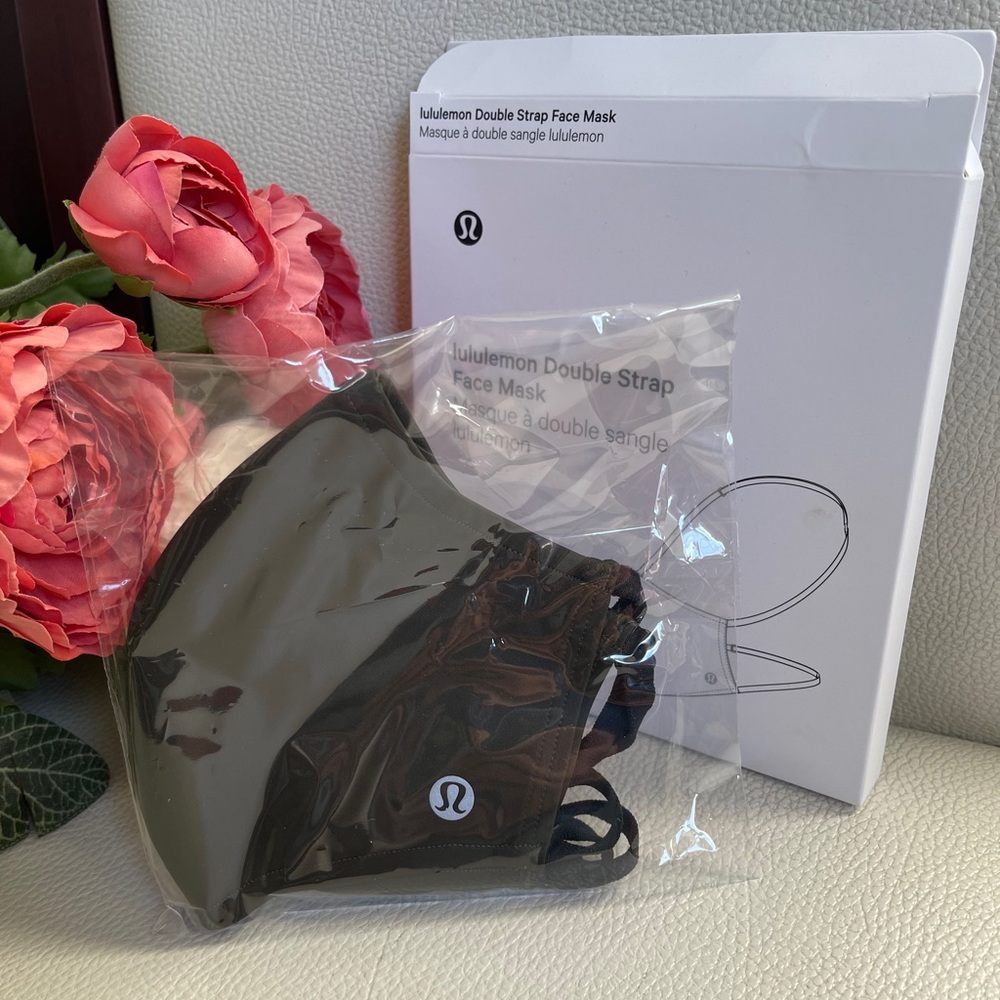 Lululemon Double Strap Face Mask with Bag